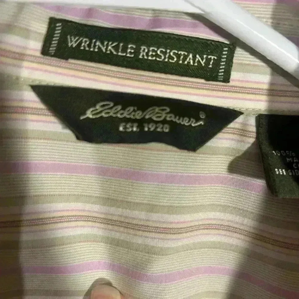 Eddie Bauer Wrinkle Resistant stripped button up Woman’s Blouse.  Size Small. - Picture 2 of 12